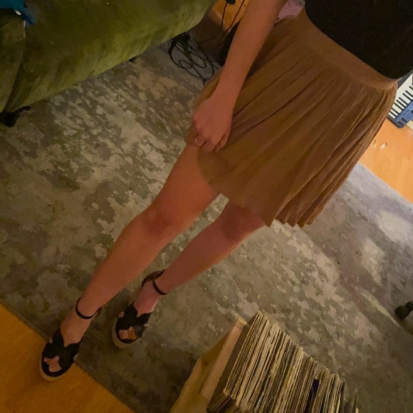 High Waisted Tan Linen Flounce Skirt - Picture 2 of 4